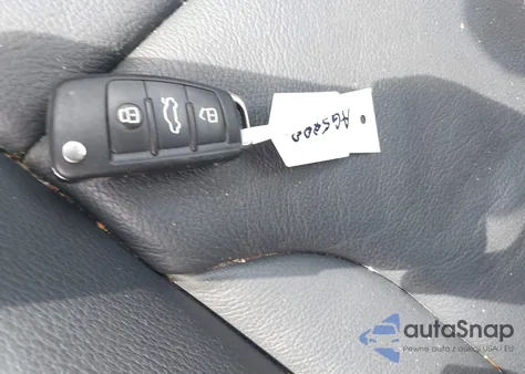 2018 Audi Q3 2.0T Premium/2.0T Sport Premium z USA, uszkodzony, nr VIN WA1JCCFSXJR013917